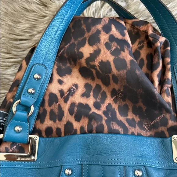 Like NEW - B. Makowsky Classic leather Bag - Reg $300 - Picture 12 of 15